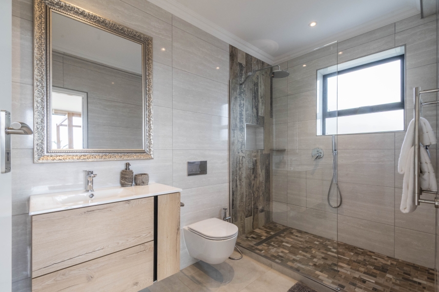 4 Bedroom Property for Sale in Camps Bay Western Cape